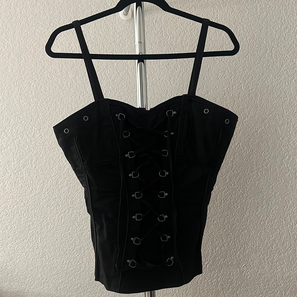 Tripp nyc top